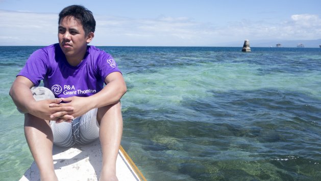 Going solo at Bais Bay, Negros Oriental